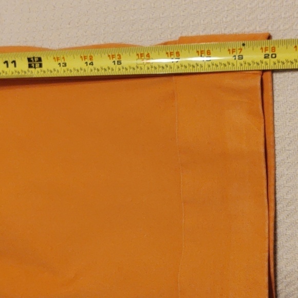 Venezia Women's Crop Pants - Picture 9 of 9